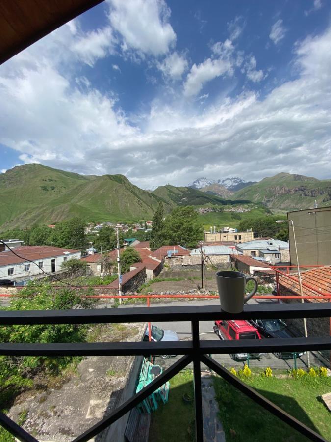 Hôtel Uptown Boutique Kazbegi Extérieur photo