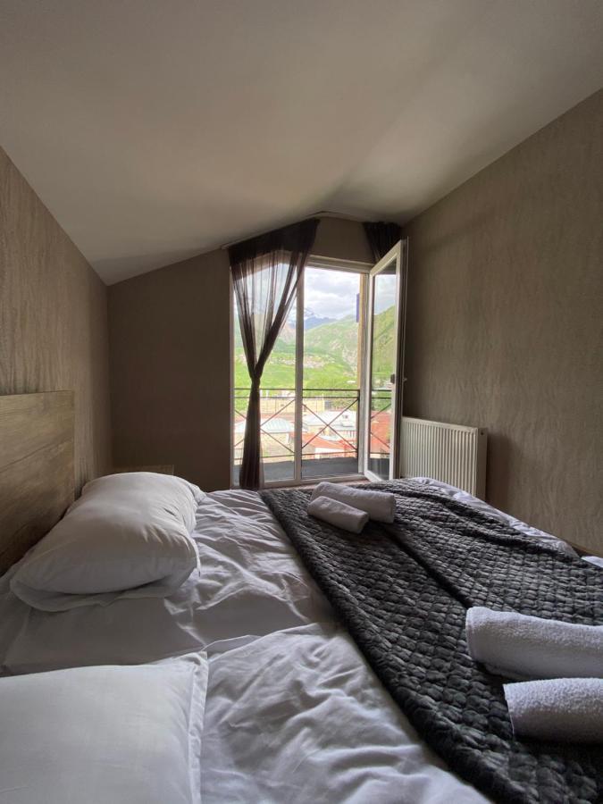 Hôtel Uptown Boutique Kazbegi Extérieur photo