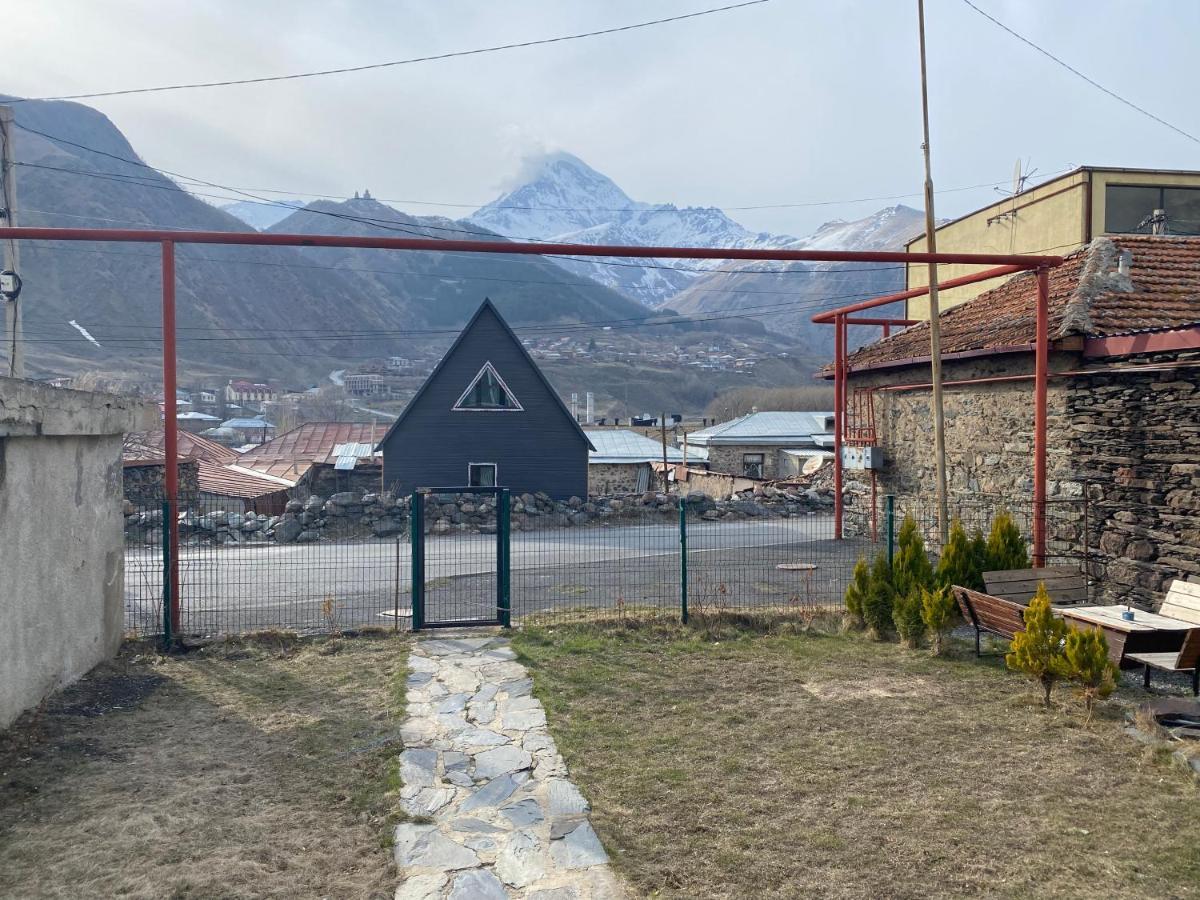 Hôtel Uptown Boutique Kazbegi Extérieur photo