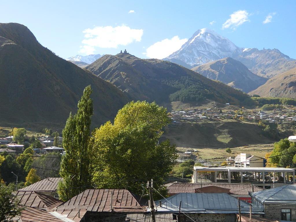 Hôtel Uptown Boutique Kazbegi Extérieur photo